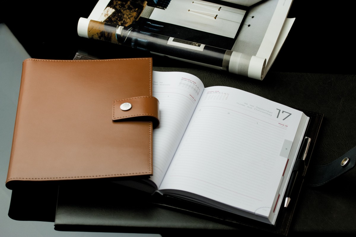 Buchkalender (auswechselbar) DIN A5 für 2026, Cambridge Top Grain Leder, hellbraun